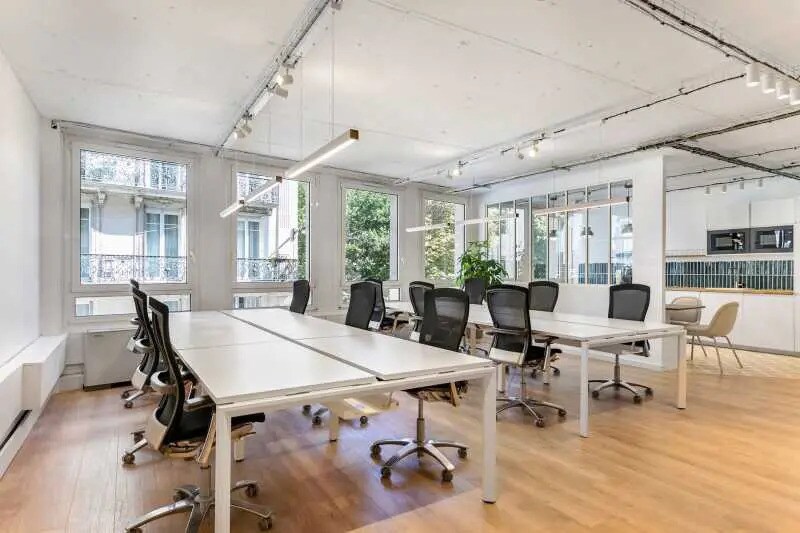 25 Rue D'Artois, Paris à louer - Photo du bâtiment - Image 3 de 17