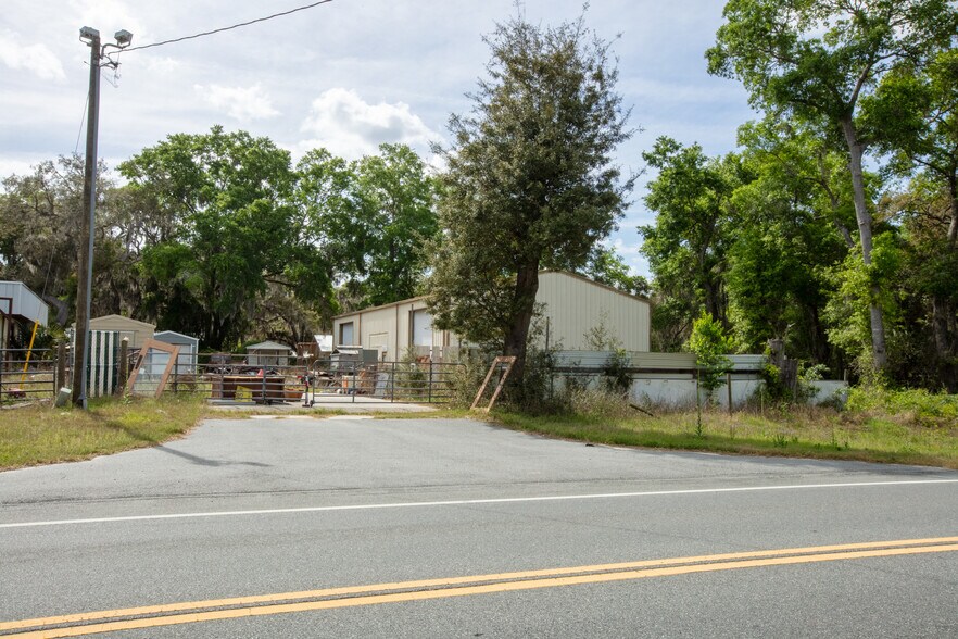 8786 & 8782 State Road 21, Melrose, FL à vendre - Photo du bâtiment - Image 2 de 24