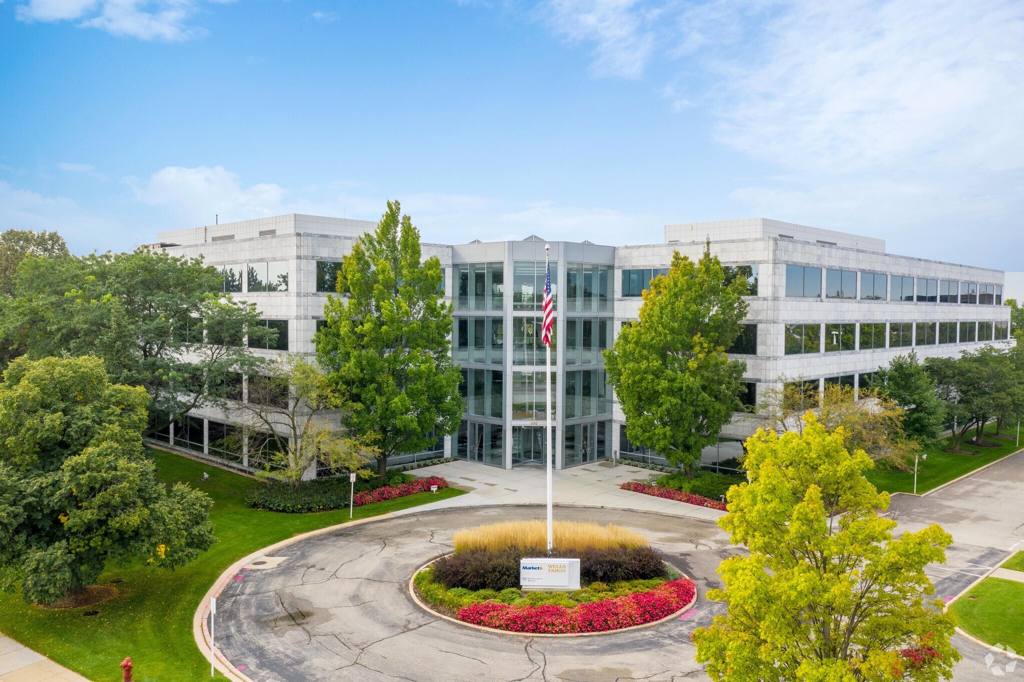 Leasehold Interest in Corporate 500 portfolio of 4 properties for sale on LoopNet.ca Primary Photo- Image 1 of 9