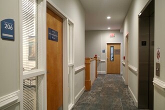 1213 Culbreth Dr, Wilmington, NC for lease Interior Photo- Image 2 of 7