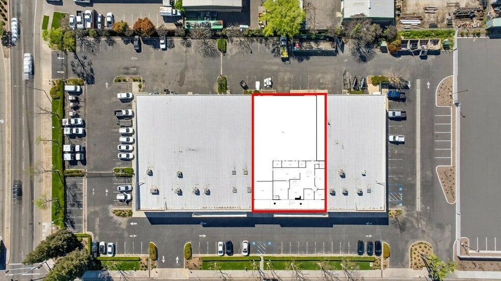 2695 N Fowler Ave, Fresno, CA for lease - Building Photo - Image 3 of 38