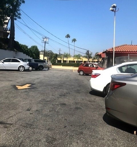 21800-21806 Ventura Blvd, Woodland Hills, CA for lease - Other - Image 2 of 4