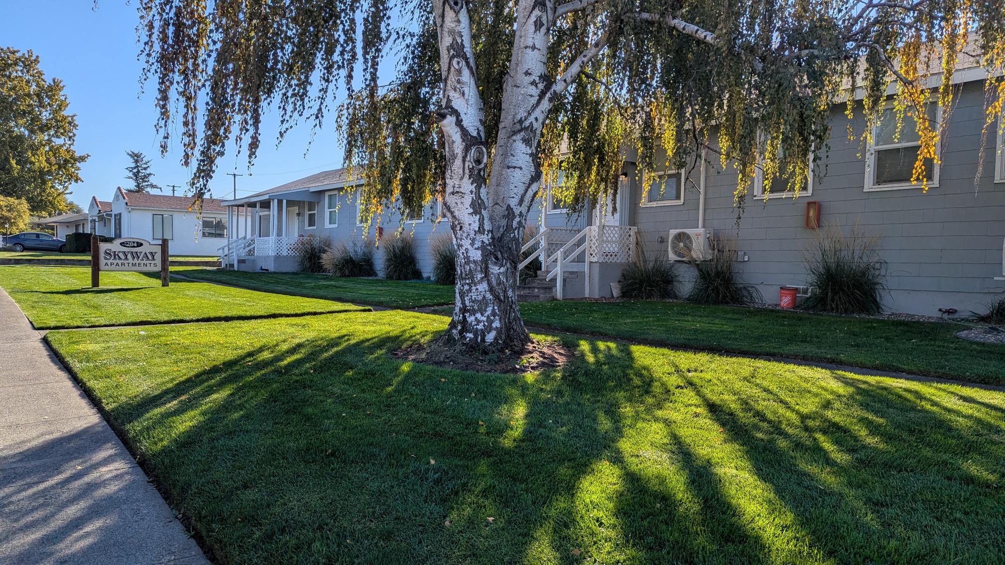 204 SE 12th St, College Place, WA à vendre Photo du bâtiment- Image 1 de 40
