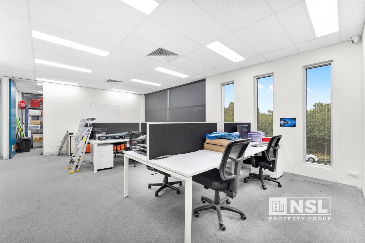 95 Salmon St, Port Melbourne for lease Interior Photo- Image 1 of 4