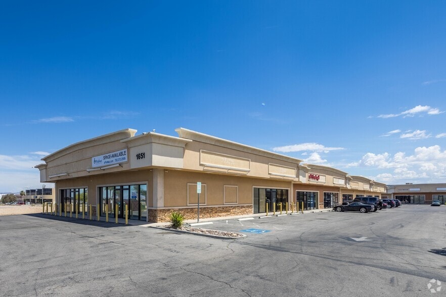 1651 E Sunset Rd, Las Vegas, NV for lease - Building Photo - Image 2 of 7