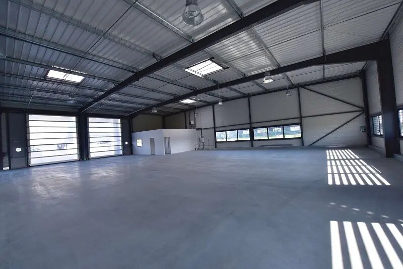 Flex in Escalquens for lease Primary Photo- Image 1 of 4