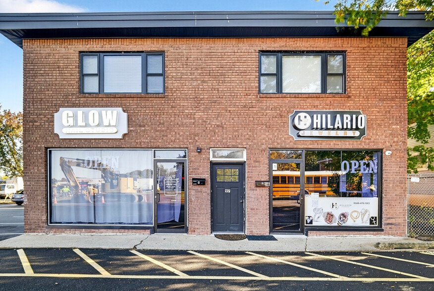 97 Newport Ave, Somerset, NJ à vendre - Photo du bâtiment - Image 1 de 18