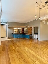 306 NW Broadway, Portland, OR for lease Building Photo- Image 2 of 11