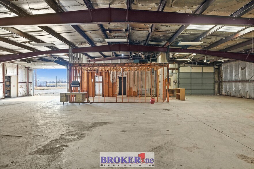 7712 W Yellowstone Hwy, Casper, WY à louer - Photo du bâtiment - Image 3 de 5