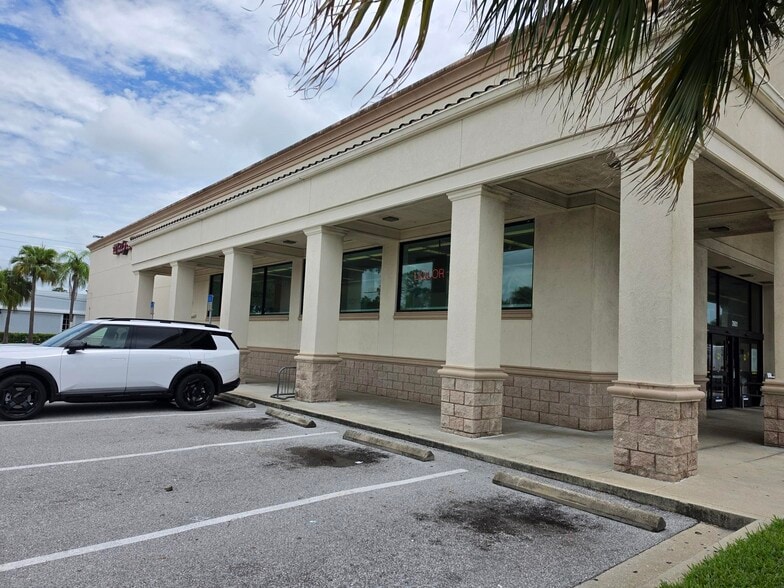 3901 S Tamiami Trail, Sarasota, FL for sale - Building Photo - Image 3 of 7