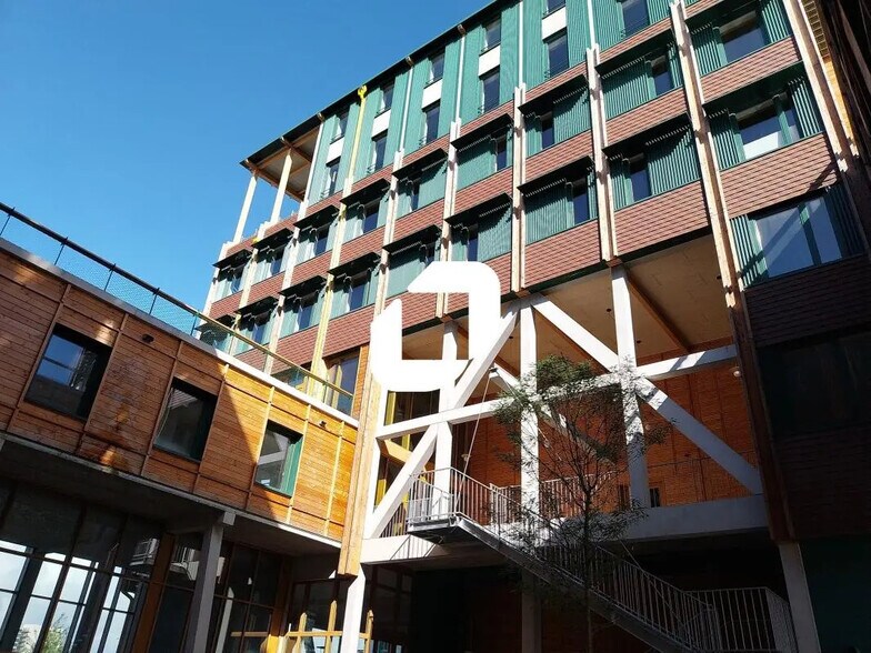 Commerce de détail dans Nantes à louer - Photo du bâtiment - Image 1 de 19