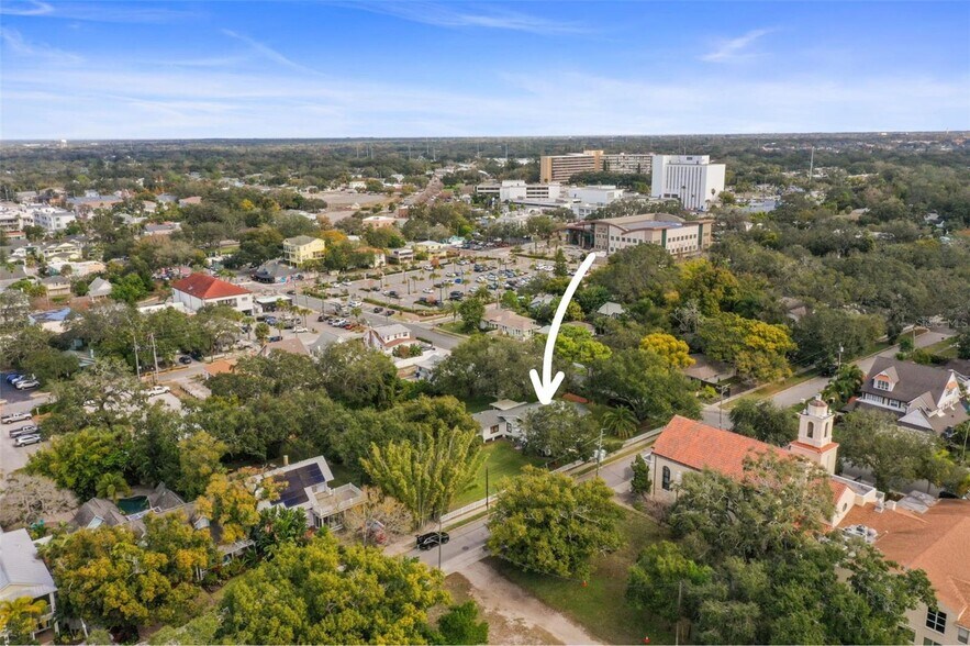 458 Scotland St, Dunedin, FL à vendre - Photo du bâtiment - Image 2 de 4
