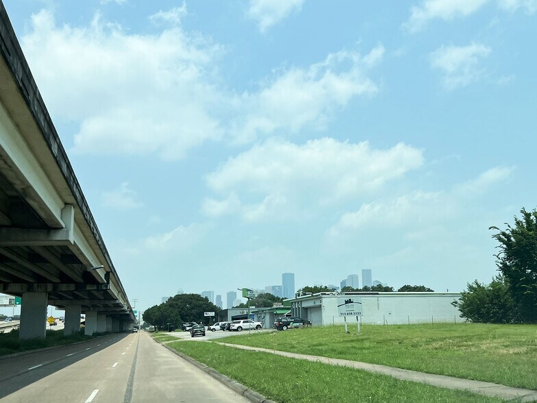 3409 Gulf Fwy, Houston, TX à vendre - Photo du bâtiment - Image 2 de 16