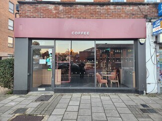 Plus de détails pour 137 Marsh Rd, Pinner - Commerce de détail à louer