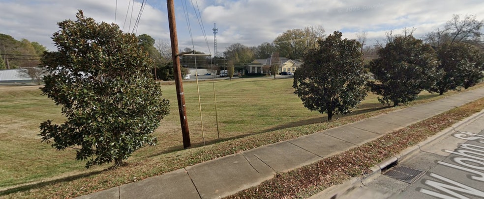 644 John st, Matthews, NC for sale - Primary Photo - Image 1 of 1