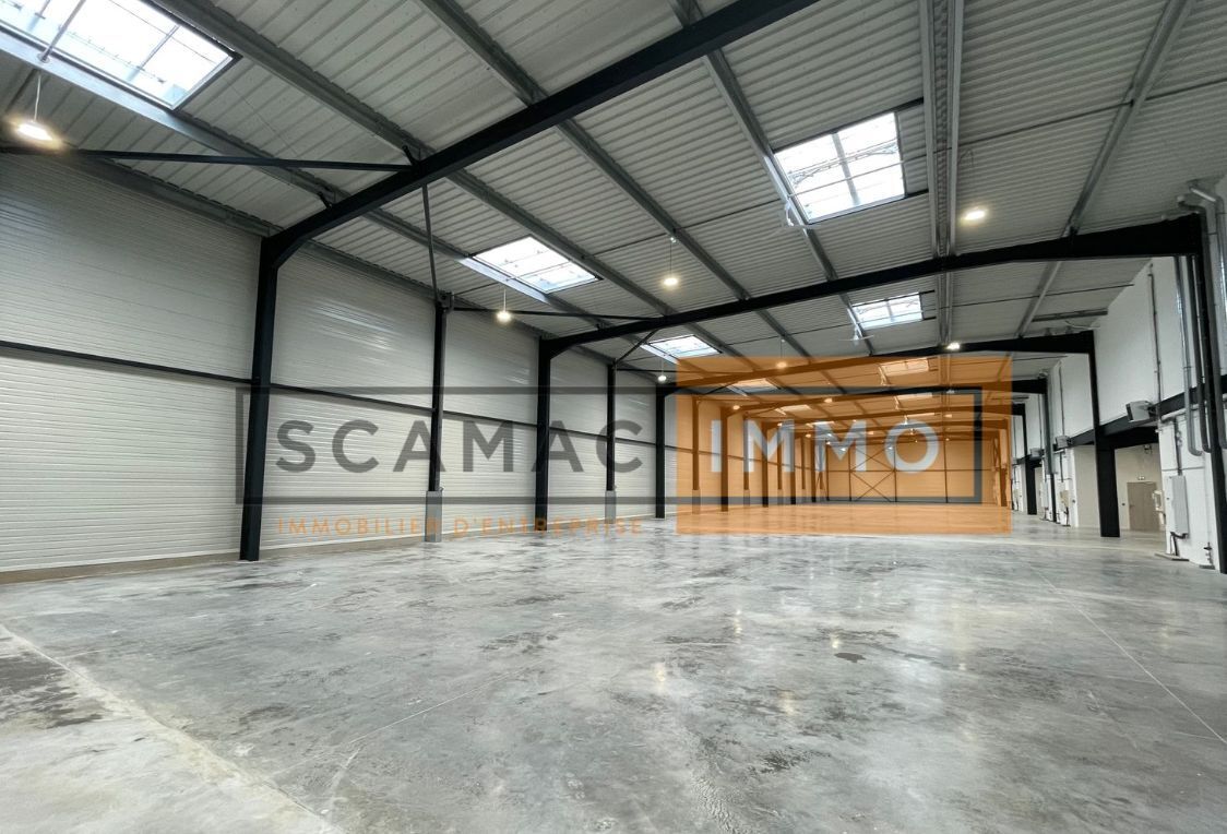 Industrial in Croissy-Beaubourg for lease Building Photo- Image 1 of 5