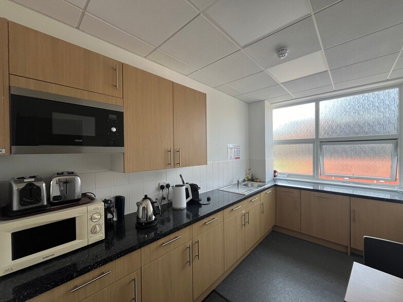 1-4 Place Farm, Wheathampstead for lease - Building Photo - Image 2 of 3