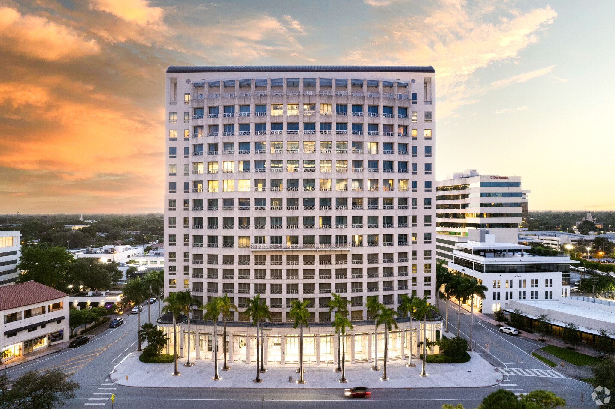 2800 Ponce de Leon Blvd, Coral Gables, FL for lease Building Photo- Image 1 of 24