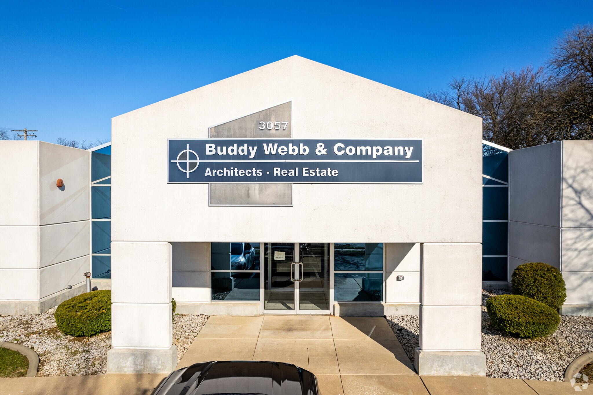 3057 E Cairo St, Springfield, MO à louer Photo du bâtiment- Image 1 de 7