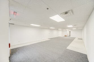 125-127 E Prince St, Gallatin, TN for lease Interior Photo- Image 2 of 6