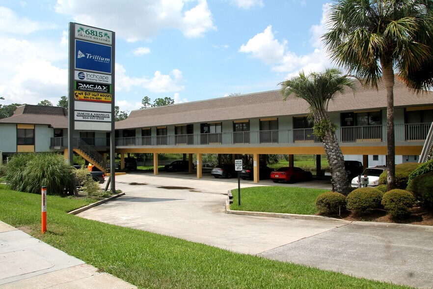 6815 Atlantic Blvd, Jacksonville, FL à vendre - Photo du bâtiment - Image 2 de 3
