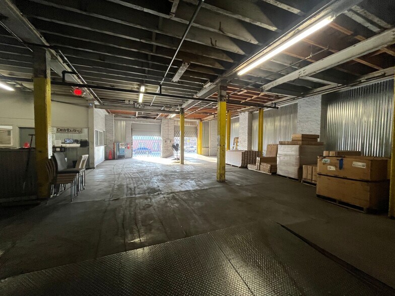 2838 Trenton Ave, Philadelphia, PA à louer - Photo du bâtiment - Image 3 de 11