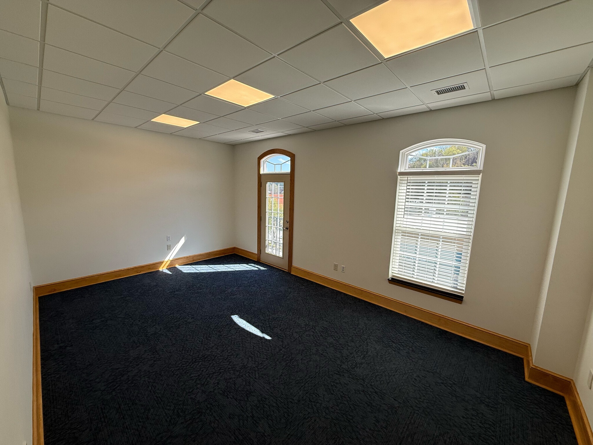 870 W King St, Boone, NC for lease Interior Photo- Image 1 of 1