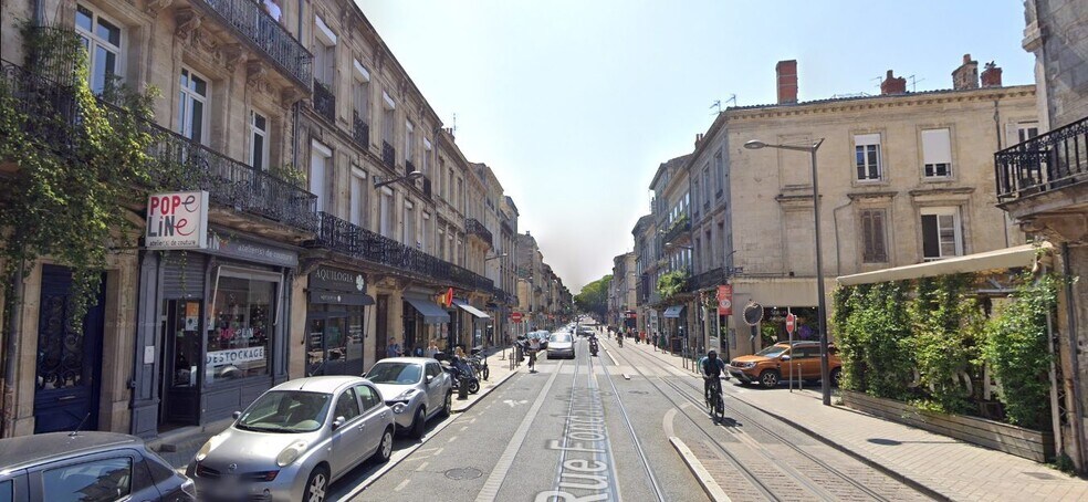 Retail in Bordeaux for lease - Building Photo - Image 1 of 1