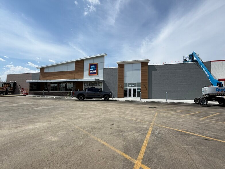1538-1540 N Morton St, Franklin, IN for lease - Building Photo - Image 2 of 2