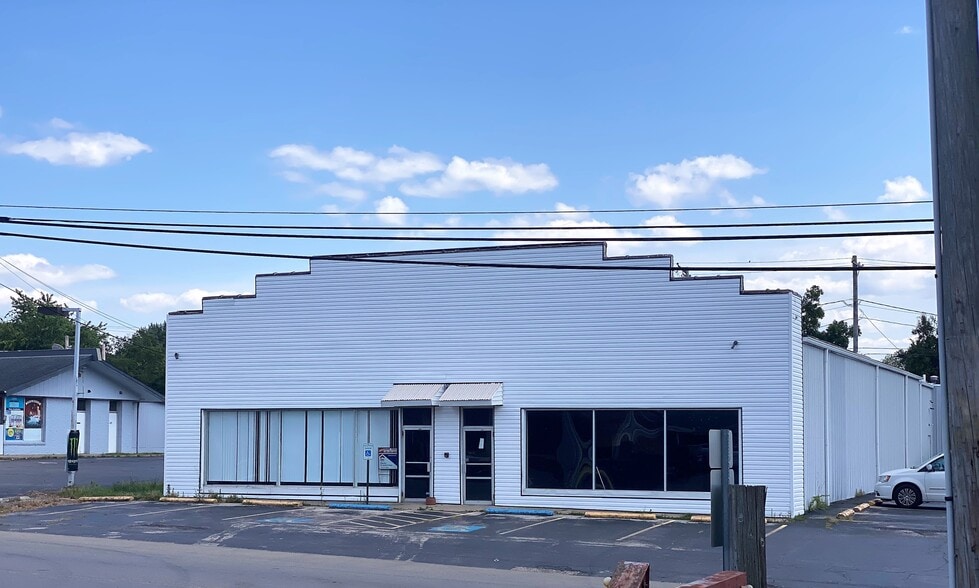 1020 Jefferson St, Greenfield, OH à louer - Photo du bâtiment - Image 2 de 50