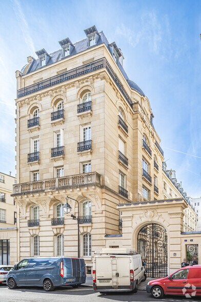 3 Rue Palatine, Paris à louer - Photo du bâtiment - Image 2 de 3