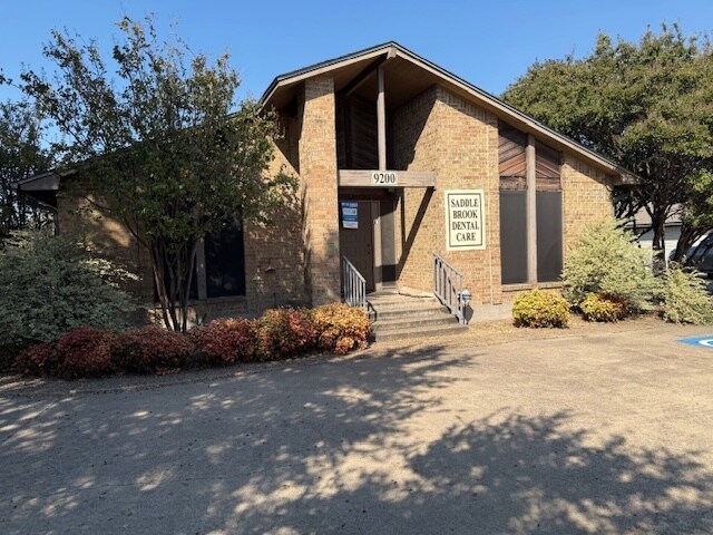 9200 White Settlement Rd, Fort Worth, TX à vendre - Photo principale - Image 3 de 20