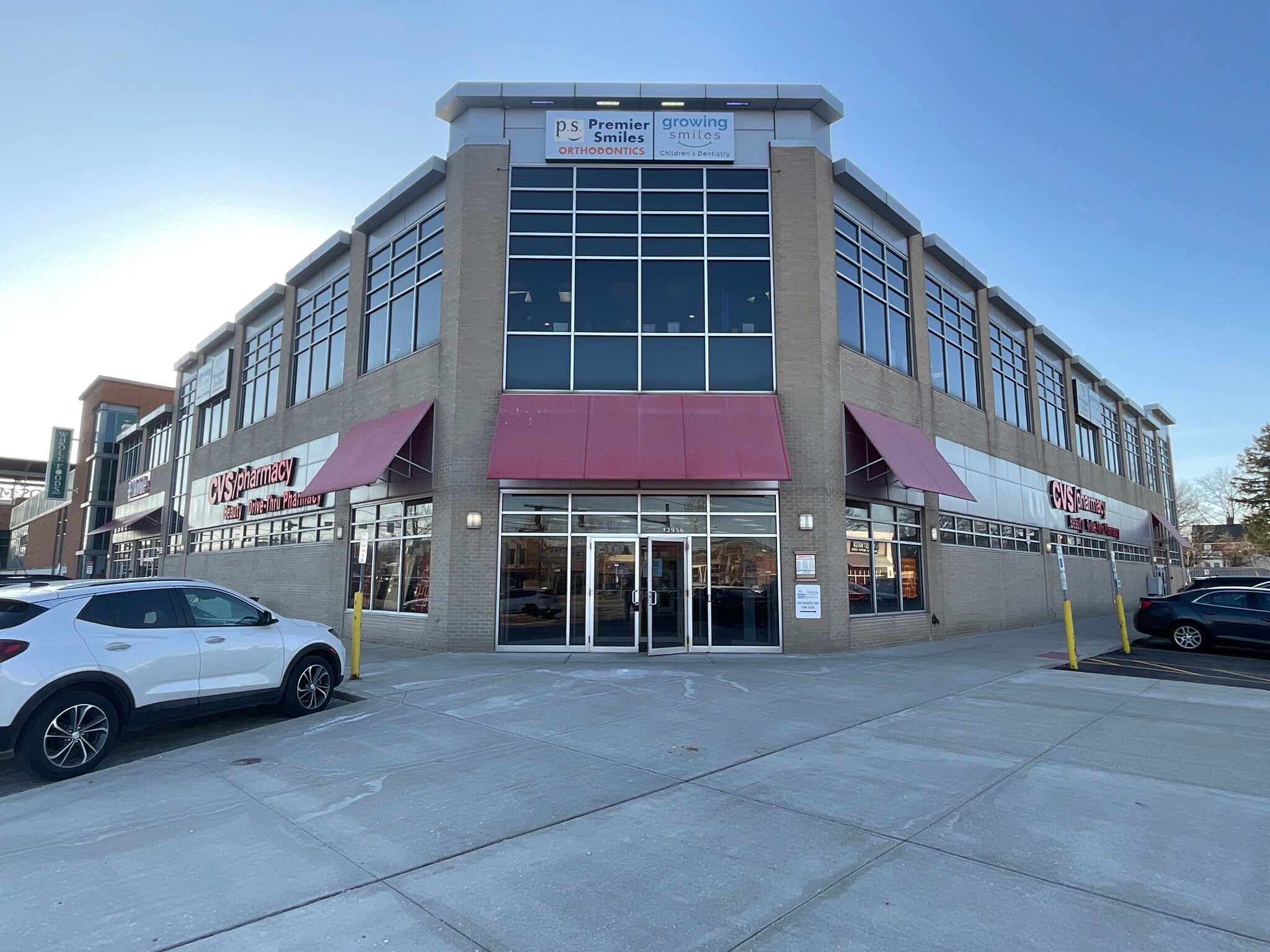 13908-13998 Cedar Rd, University Heights, OH for lease Building Photo- Image 1 of 1