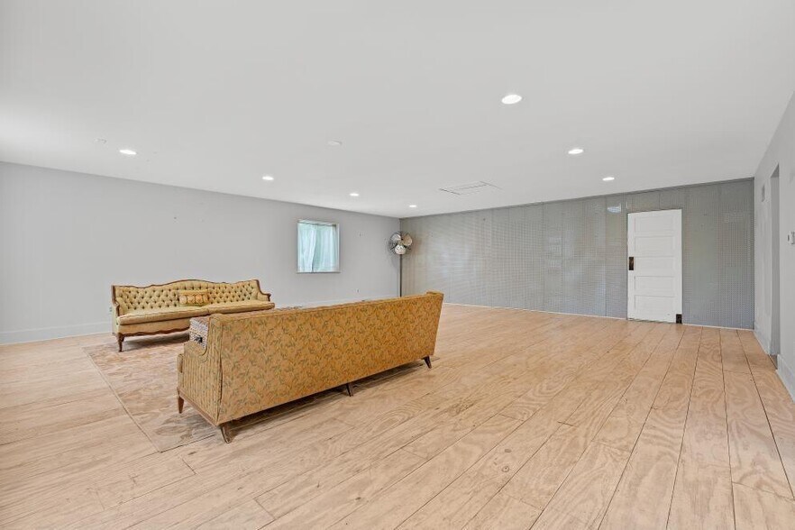 505 MO-273 Highway, Tracy, MO à vendre - Photo du bâtiment - Image 2 de 24