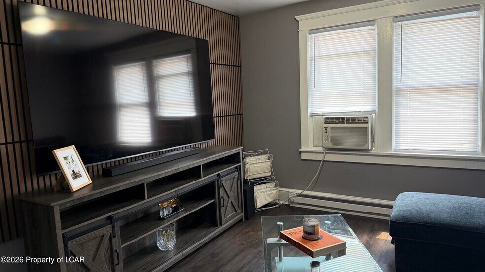 125 Grove St, Wilkes-Barre, PA à vendre - Photo du bâtiment - Image 2 de 31