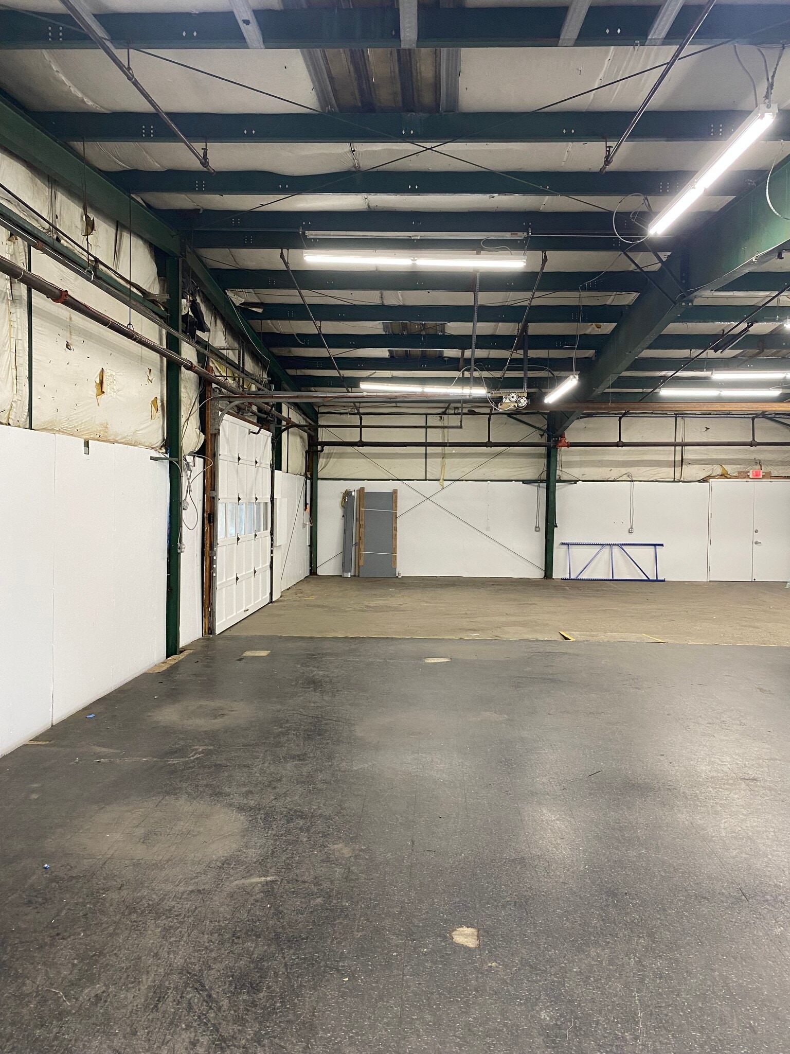 1000 Hollingsworth Dr, Phoenixville, PA for lease Interior Photo- Image 1 of 6