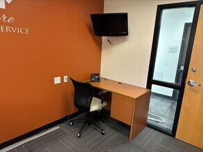 7220 N Lindbergh Blvd, Hazelwood, MO à louer Photo intérieure- Image 2 de 5