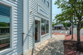 1-15 Hill St, Southampton, NY for lease Interior Photo- Image 2 of 9