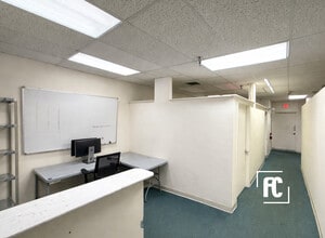 2175-2223 SE Ocean Blvd, Stuart, FL à louer Photo intérieure- Image 1 de 11