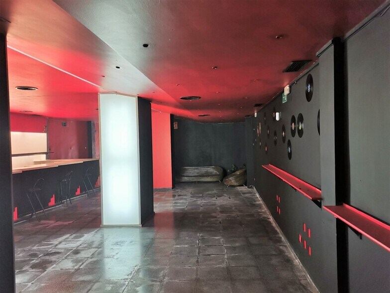 Retail in Ontinyent for lease - Building Photo - Image 2 of 12