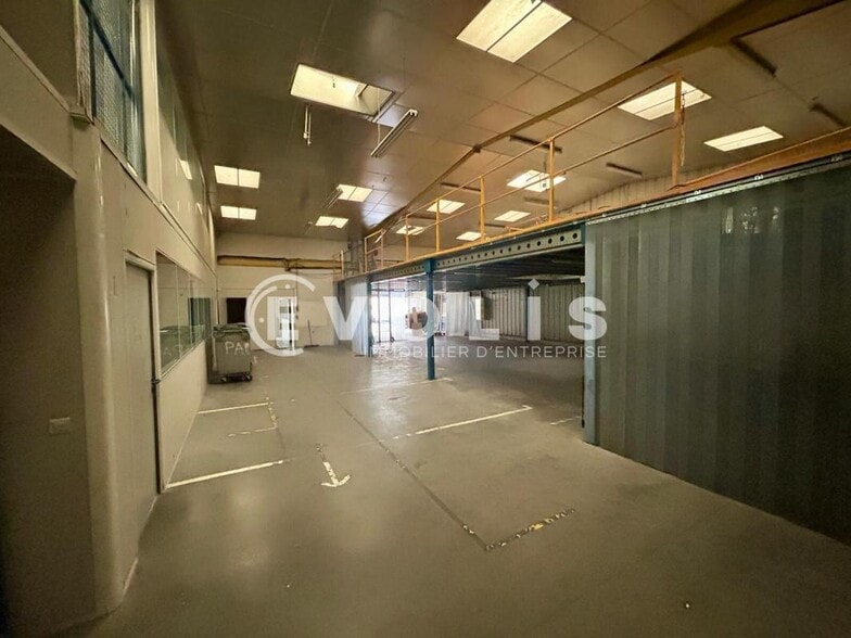 Flex in Savigny-le-Temple for lease - Building Photo - Image 2 of 7