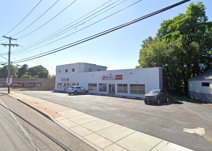 166-168 Harry L Dr, Johnson City, NY for lease - Building Photo - Image 2 of 5