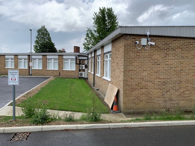 49 Elstar Rd, Ongar à louer - Photo du bâtiment - Image 2 de 3