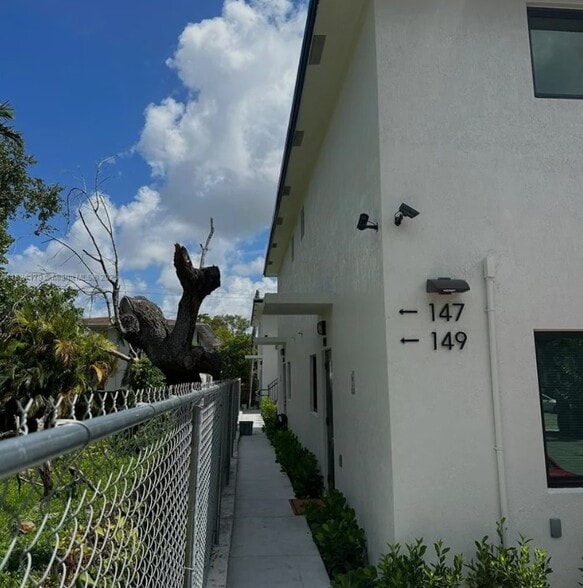147 NW 61st St, Miami, FL for sale - Building Photo - Image 3 of 6