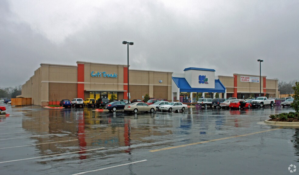 2102-2104 S Texas Ave, Bryan, TX à louer - Photo du bâtiment - Image 1 de 1