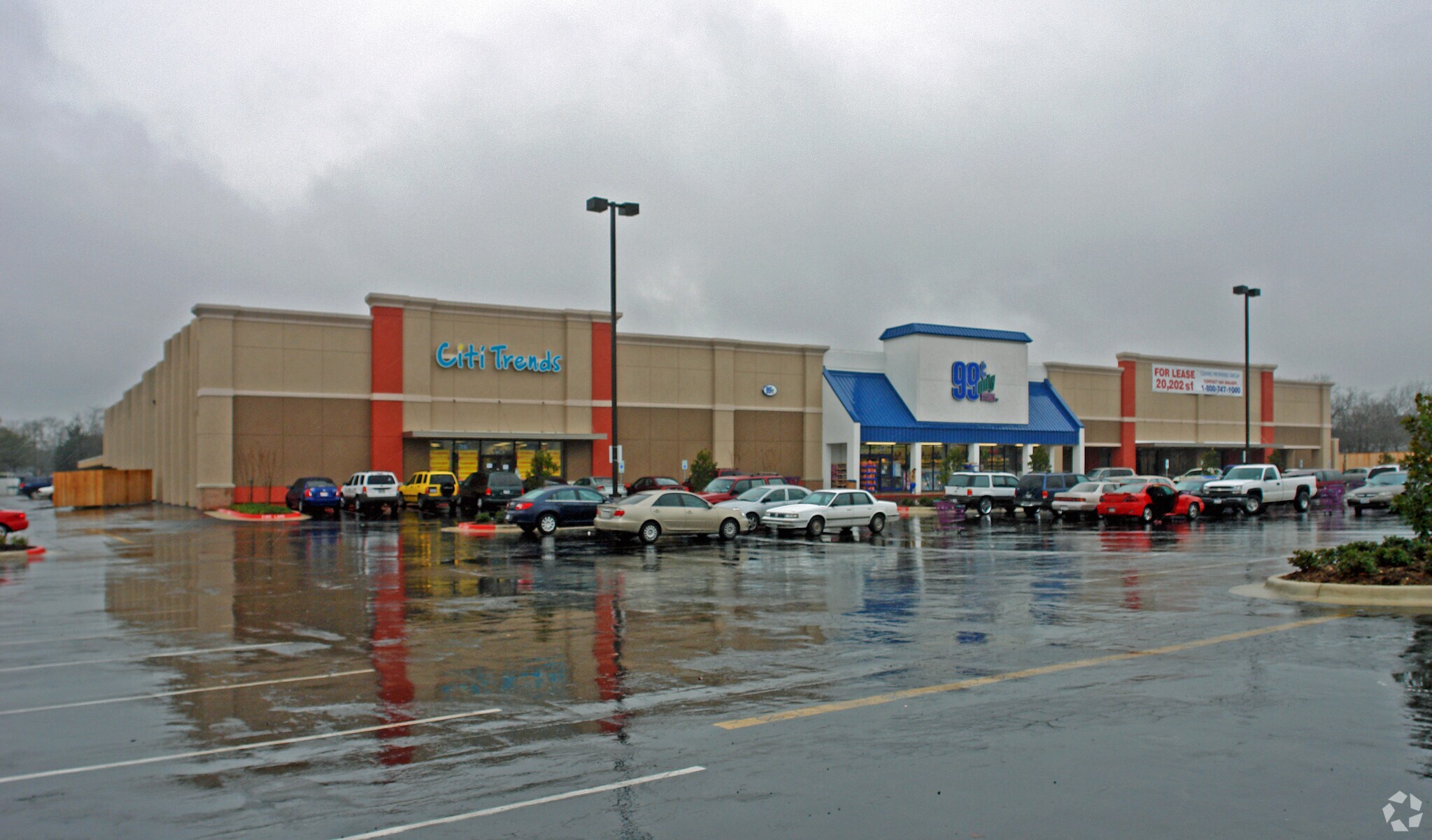 2102-2104 S Texas Ave, Bryan, TX à louer Photo du bâtiment- Image 1 de 2