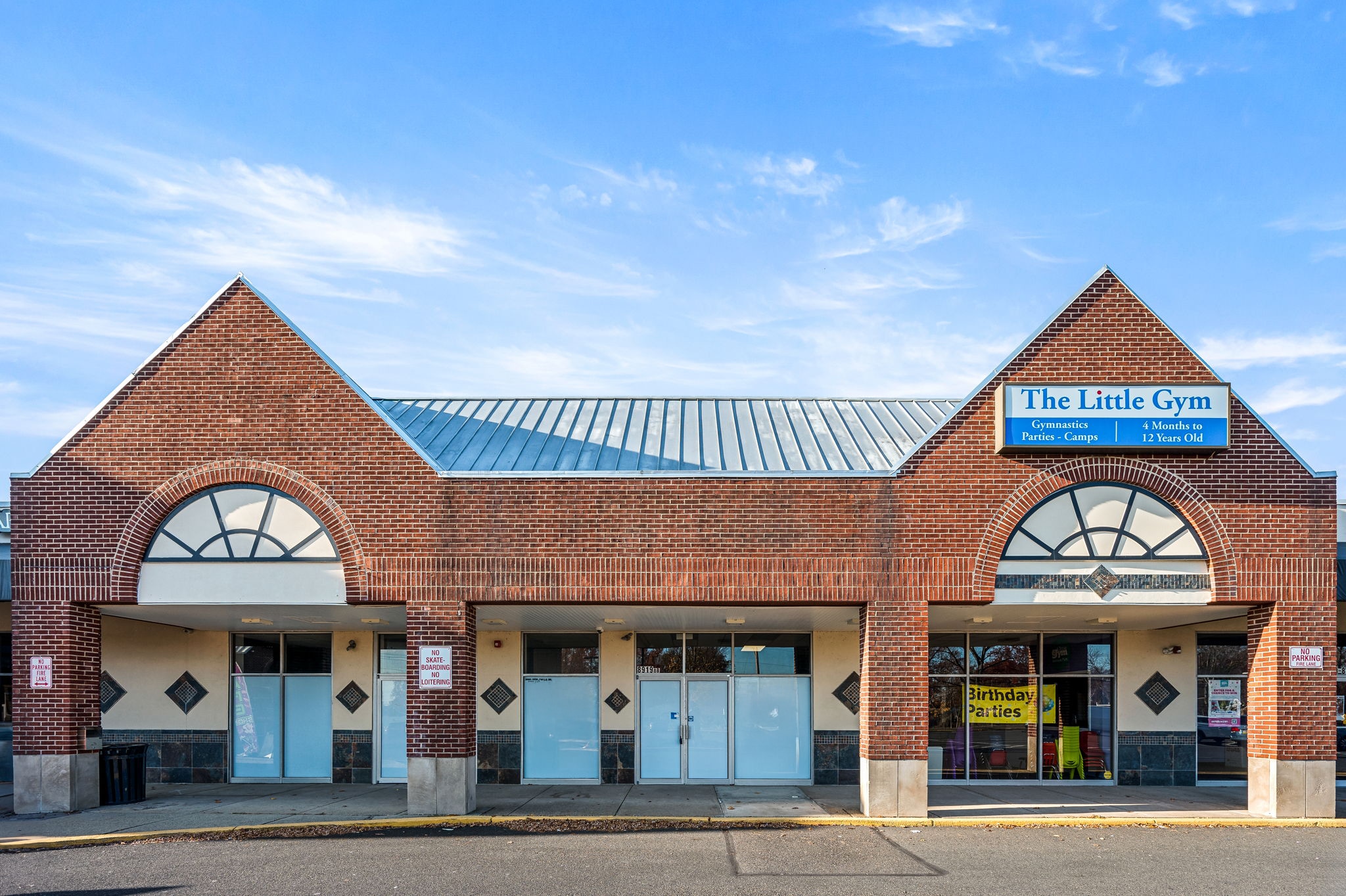 8919 New Falls Rd, Levittown, PA for lease Primary Photo- Image 1 of 13