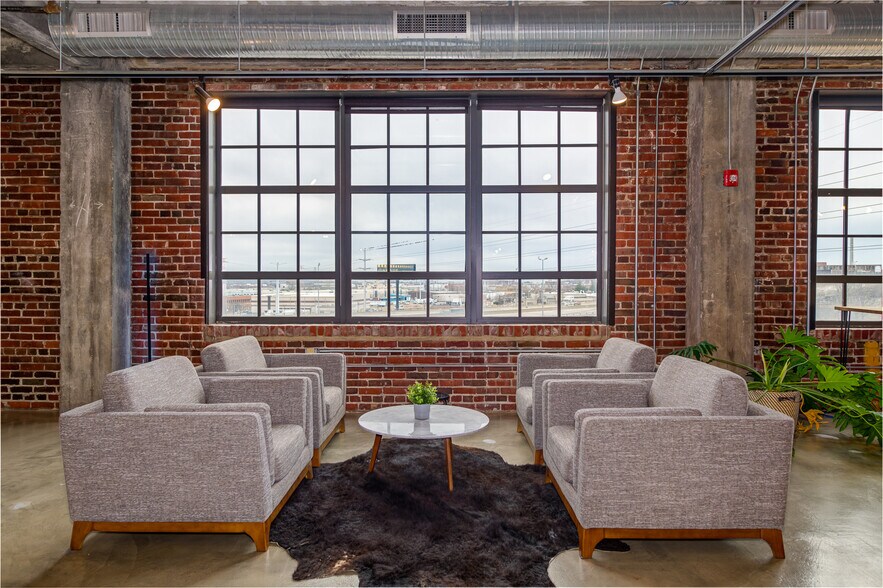 1120 S 6th St, Saint Louis, MO à louer - Photo intérieure - Image 2 de 9