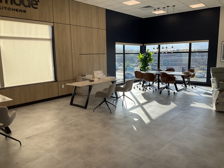 1303 River Ave, Lakewood, NJ for lease - Building Photo - Image 3 of 6