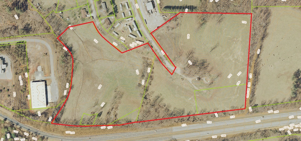 2515 Statesville Rd, North Wilkesboro, NC for sale - Primary Photo - Image 1 of 4